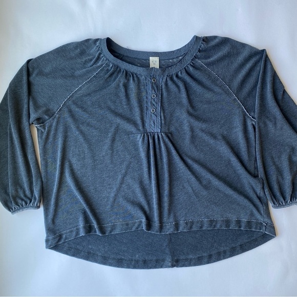 Free People We The Free Washed Black Acadia Henley Top Oversized Size Small - Picture 5 of 12